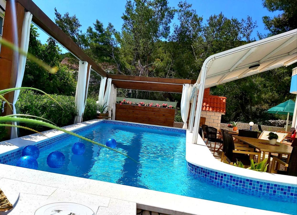 Villa Kale Apartments Slatine Exterior photo