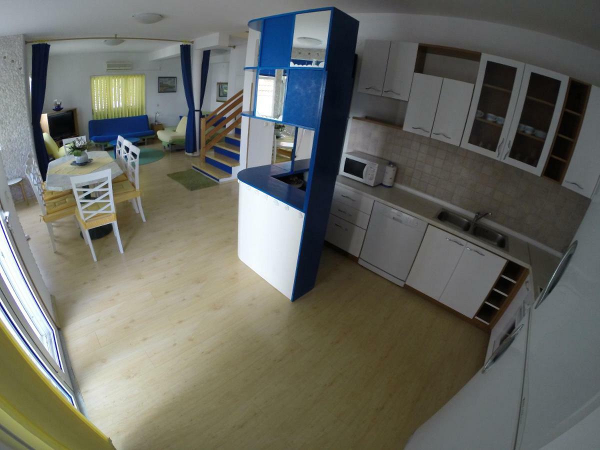 Villa Kale Apartments Slatine Exterior photo